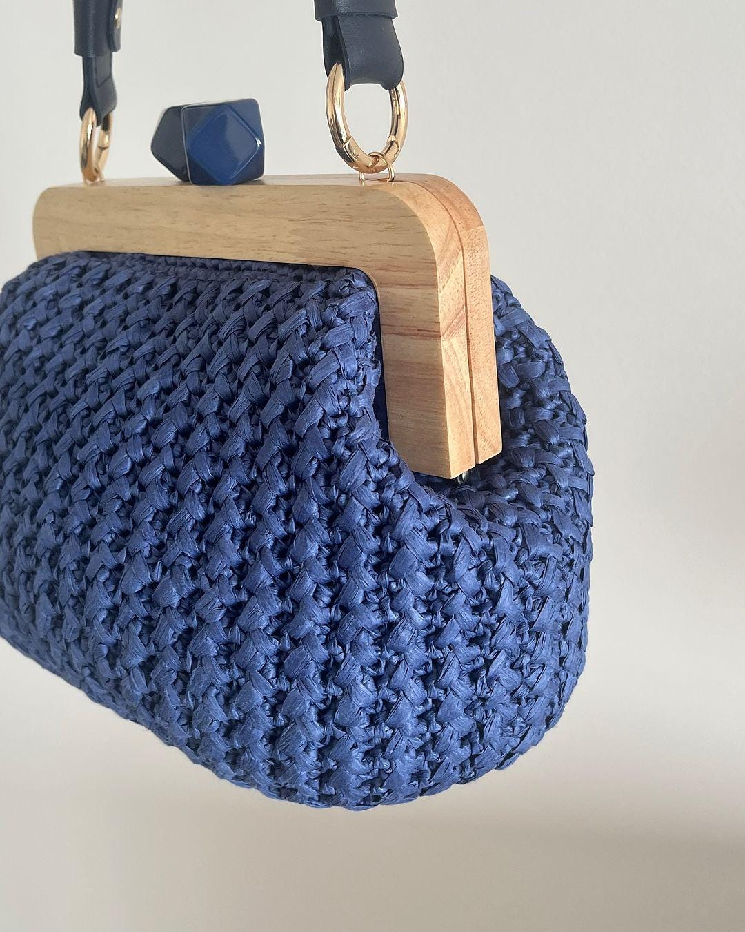 Blue Raffia Kiss Lock Clutch - Handmade Wooden Buckle - THERAFFIAYSL