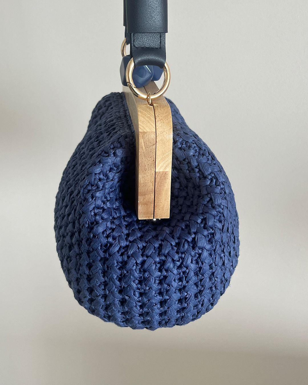 Blue Raffia Kiss Lock Clutch - Handmade Wooden Buckle - THERAFFIAYSL