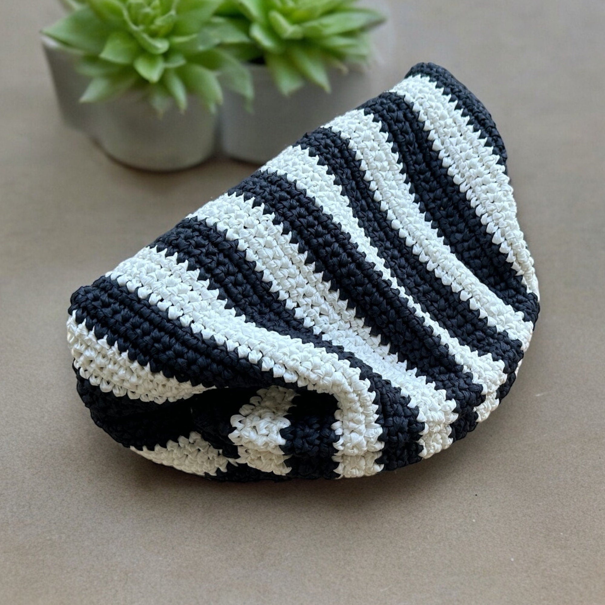 Crochet Raffia Clutch - Striped Evening Party Bag - THERAFFIAYSL