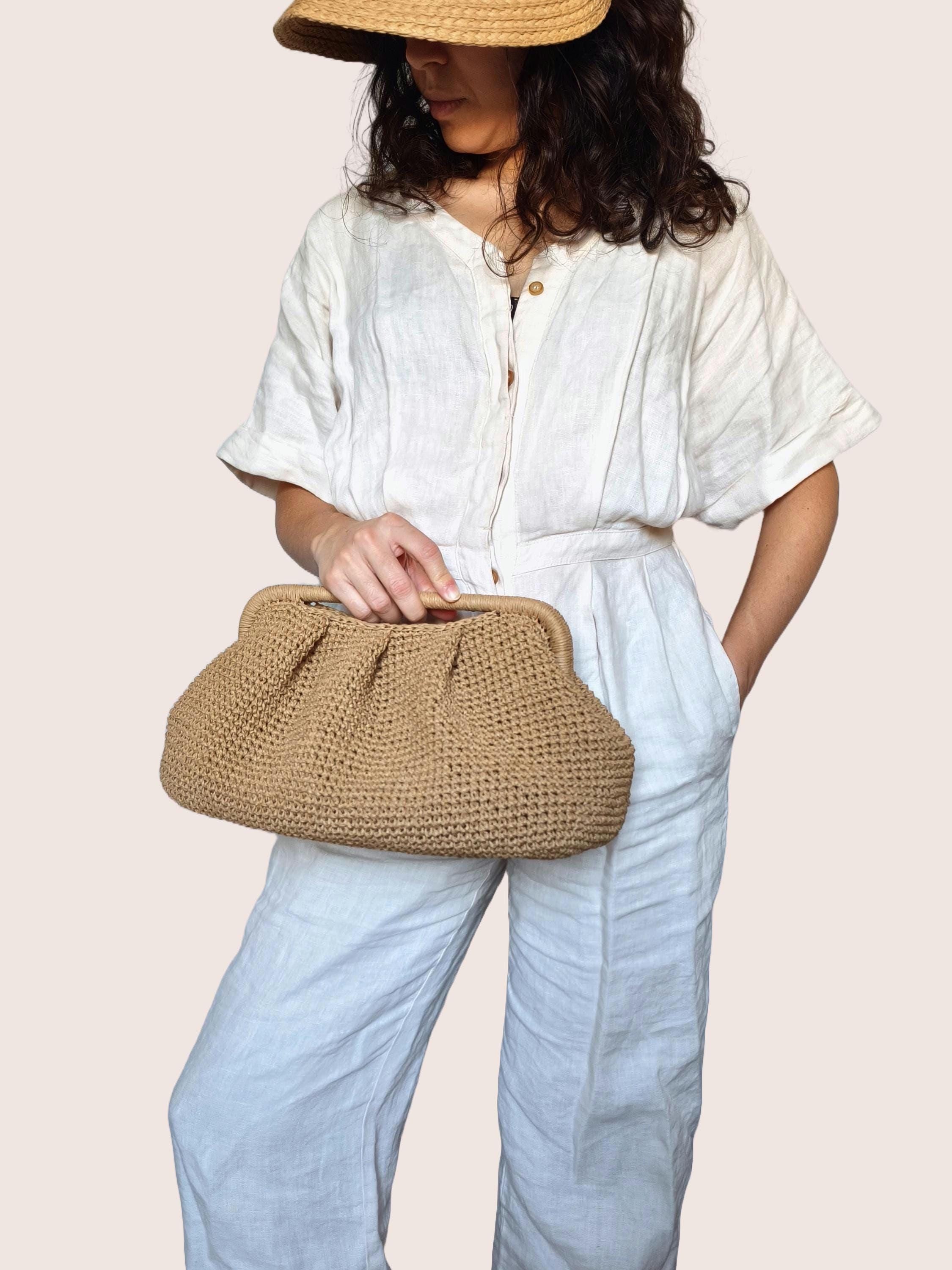 Handmade Straw Raffia Clutch - Woven Top Handle Pouch - THERAFFIAYSL