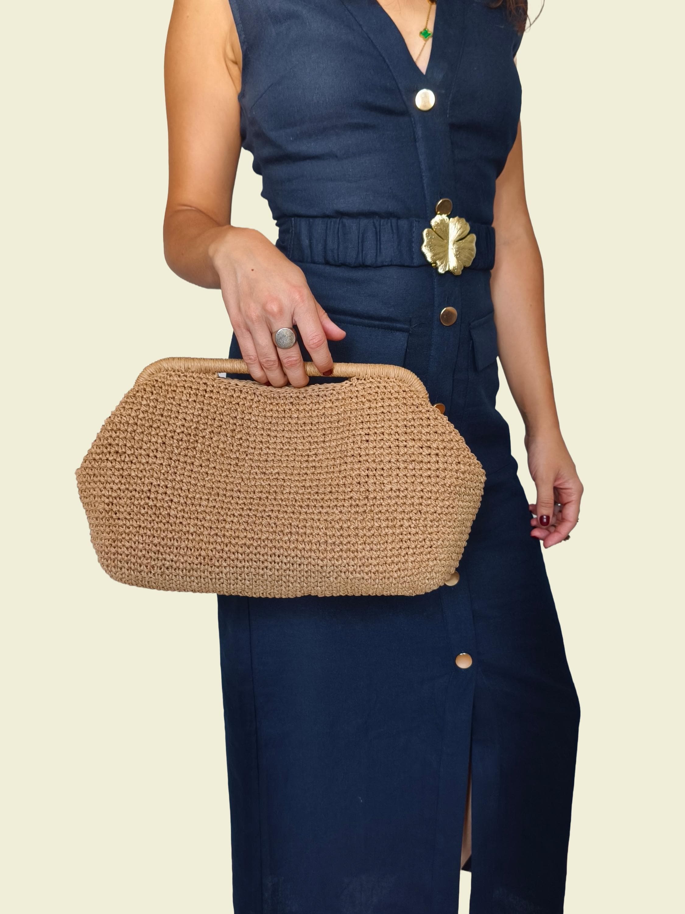 Handmade Straw Raffia Clutch - Woven Top Handle Pouch - THERAFFIAYSL