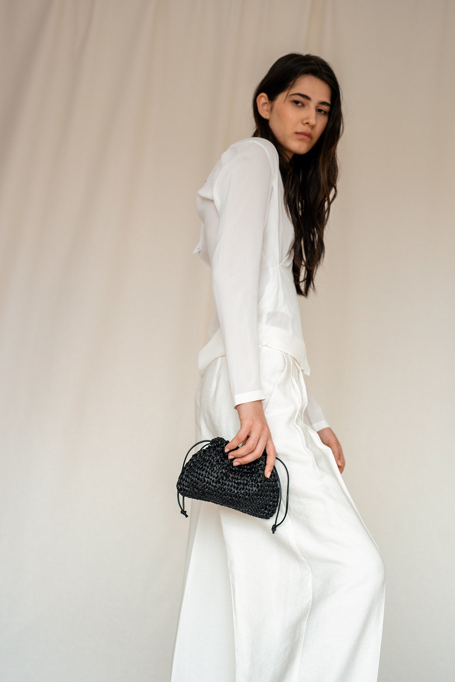 Raffia Pouch Bag - Crochet Crossbody Mini Wrist Bag - THERAFFIAYSL