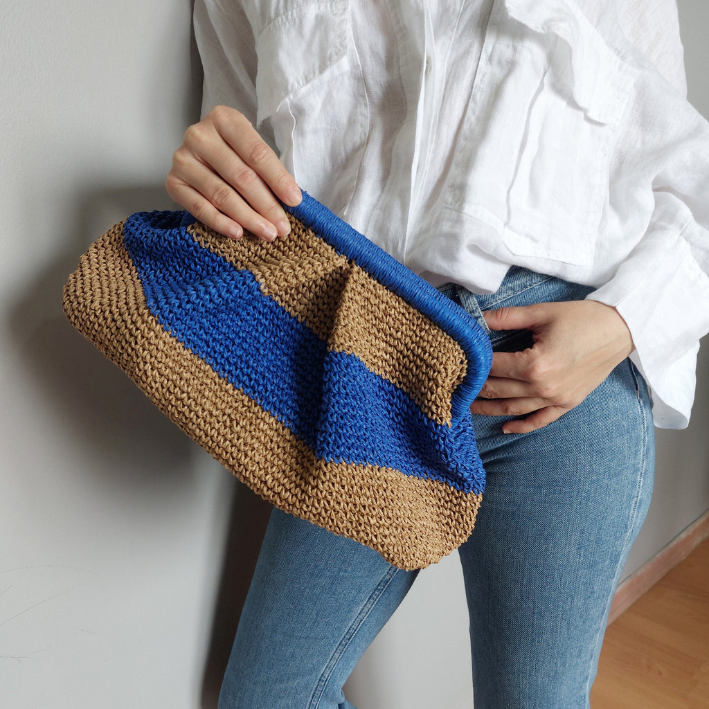 Striped Straw Raffia Clutch - Summer Woven Pouch - THERAFFIAYSL