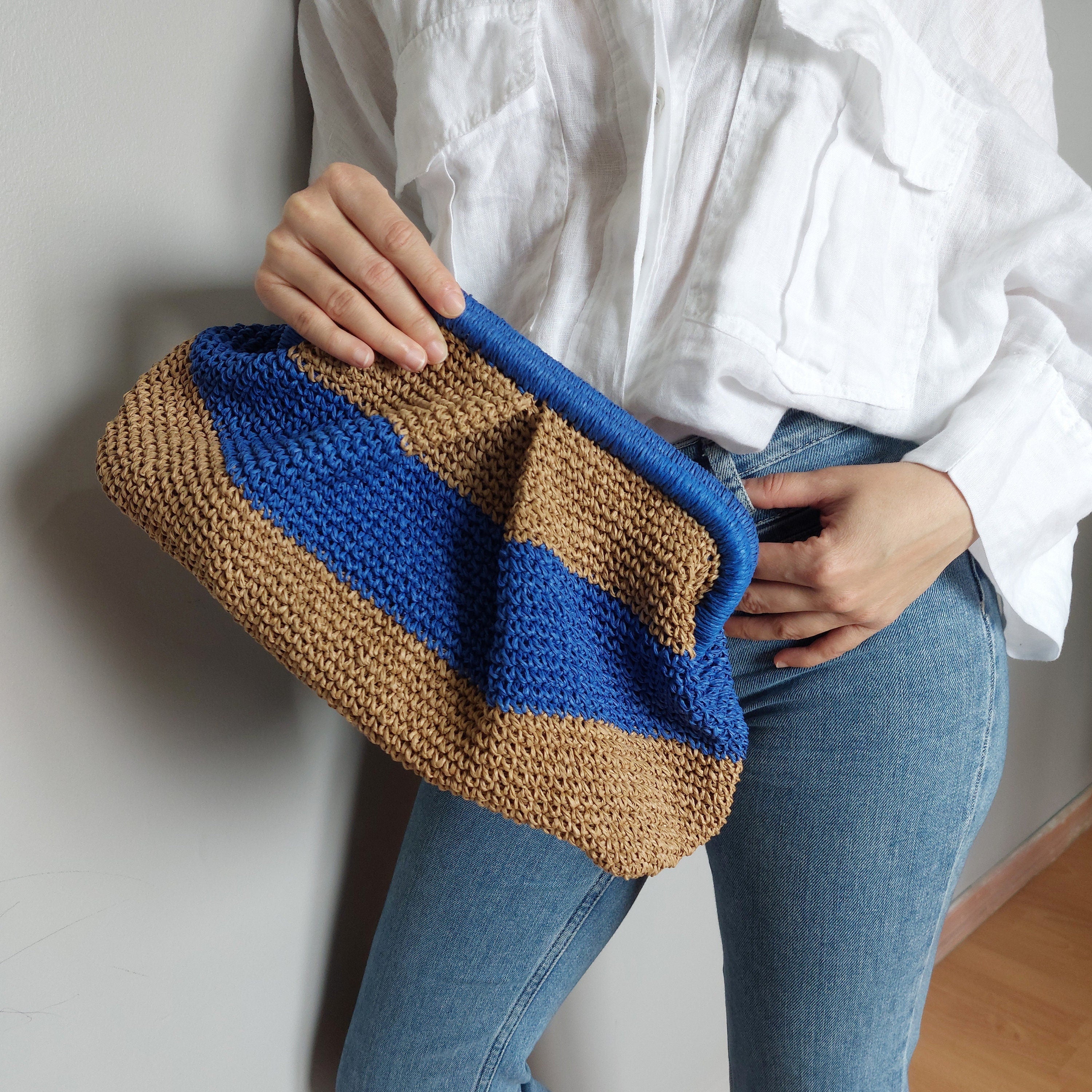 Striped Straw Raffia Clutch - Summer Woven Pouch - THERAFFIAYSL